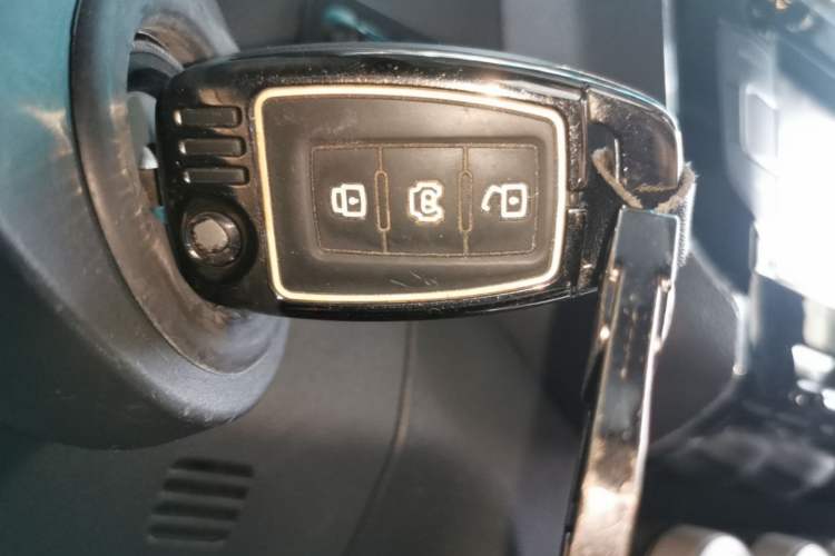 Used BAIC Off-Road BJ40 2016 40L 2.3T Automatic Two-Wheel Drive Prestige Edition Vehicle Key