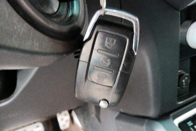 Used BAIC Off-Road BJ40 2016 40L 2.3T Automatic All-Wheel Drive Premium Edition Vehicle Key