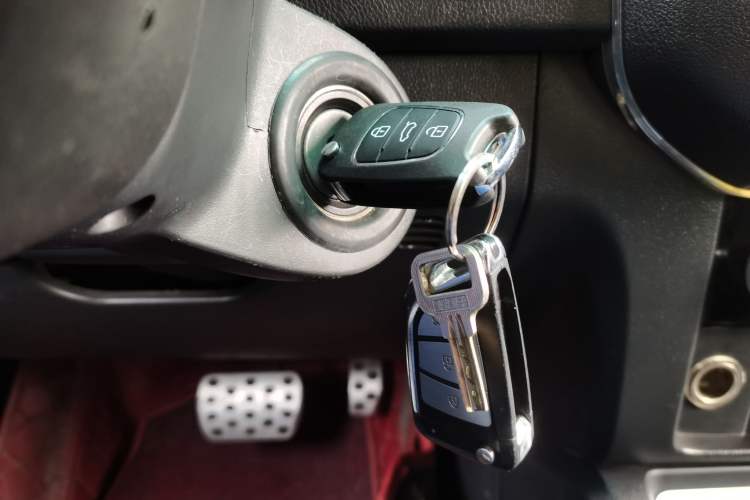 Used BAIC Off-Road BJ40 2016 40L 2.3T Automatic Two-Wheel Drive Prestige Edition Vehicle Key
