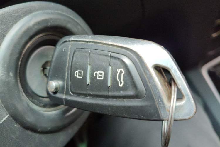 Used BAIC Off-Road BJ40 2016 40L 2.3T Automatic All-Wheel Drive Premium Edition Vehicle Key