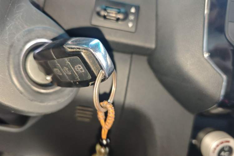 Used BAIC Off-Road BJ40 2016 40L 2.3T Automatic All-Wheel Drive Premium Edition Vehicle Key