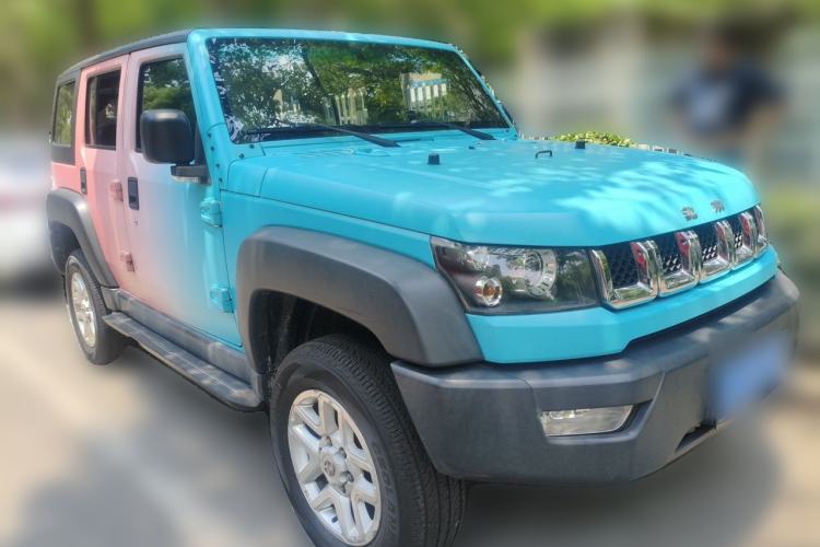 Used BAIC Off-Road BJ40 2016 2.0T Manual Four-Wheel Drive Prestige Edition Front Right 45 Deg