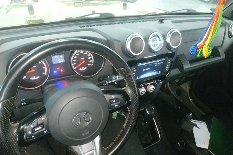 Used BAIC Off-Road BJ40 2016 40L 2.3T Automatic All-Wheel Drive Premium Edition Center Console