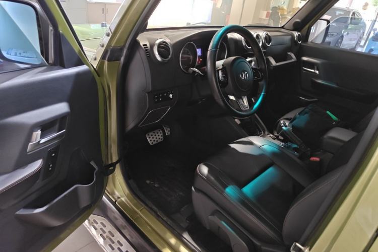 Used BAIC Off-Road BJ40 2016 40L 2.3T Automatic All-Wheel Drive Premium Edition Driver Seat
