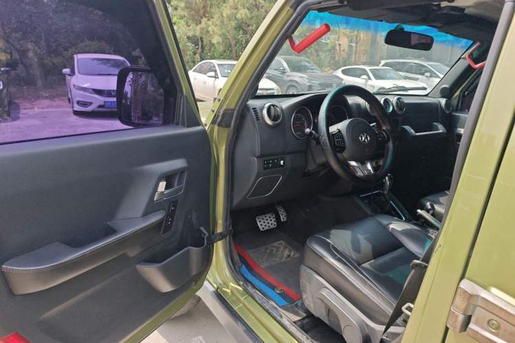 Used BAIC Off-Road BJ40 2016 40L 2.3T Automatic All-Wheel Drive Premium Edition Driver Seat