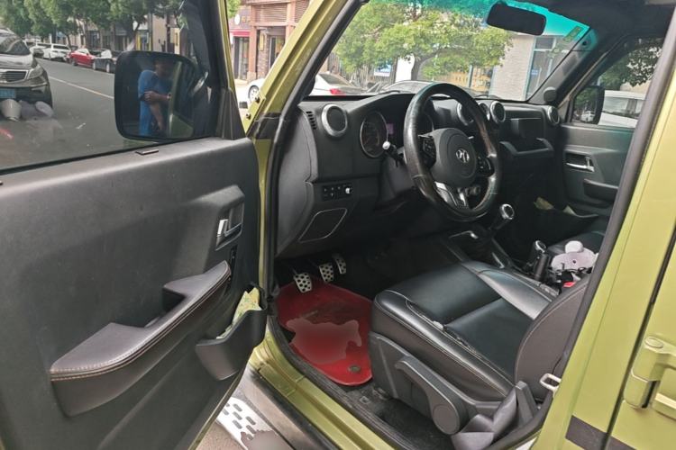 Used BAIC Off-Road BJ40 2016 40L 2.0T Manual All-Wheel Drive Prestige Edition Driver Seat