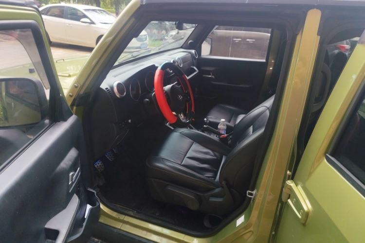 Used BAIC Off-Road BJ40 2016 40L 2.0T Manual All-Wheel Drive Prestige Edition Driver Seat