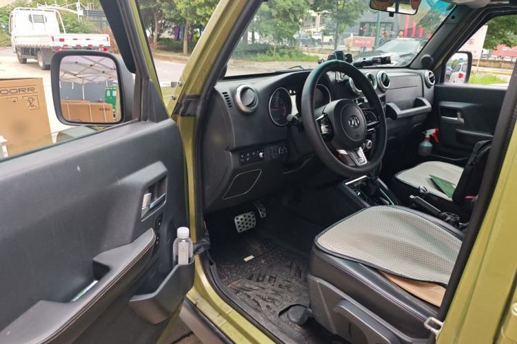 Used BAIC Off-Road BJ40 2016 40L 2.3T Automatic All-Wheel Drive Premium Edition Driver Seat