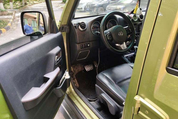 Used BAIC Off-Road BJ40 2016 40L 2.3T Automatic All-Wheel Drive Premium Edition Driver Seat