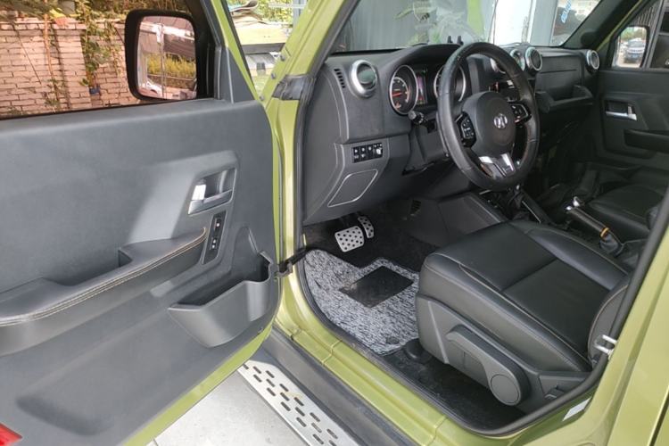 Used BAIC Off-Road BJ40 2016 40L 2.3T Automatic All-Wheel Drive Premium Edition Driver Seat