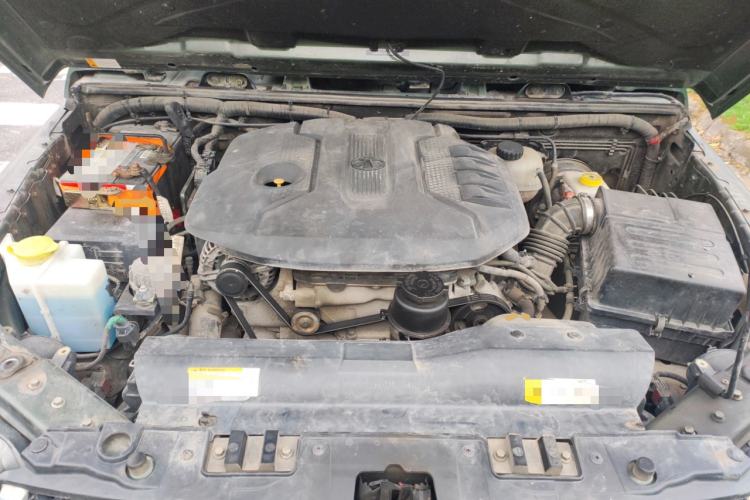 Used BAIC Off-Road BJ40 2016 40L 2.3T Automatic All-Wheel Drive Premium Edition Engine Bay