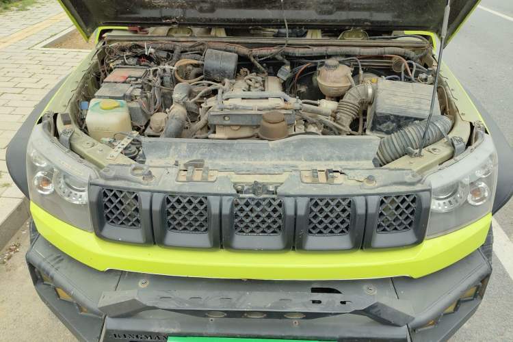 Used BAIC Off-Road BJ40 2016 2.3T Automatic Four-Wheel Drive Premium Edition Engine Bay