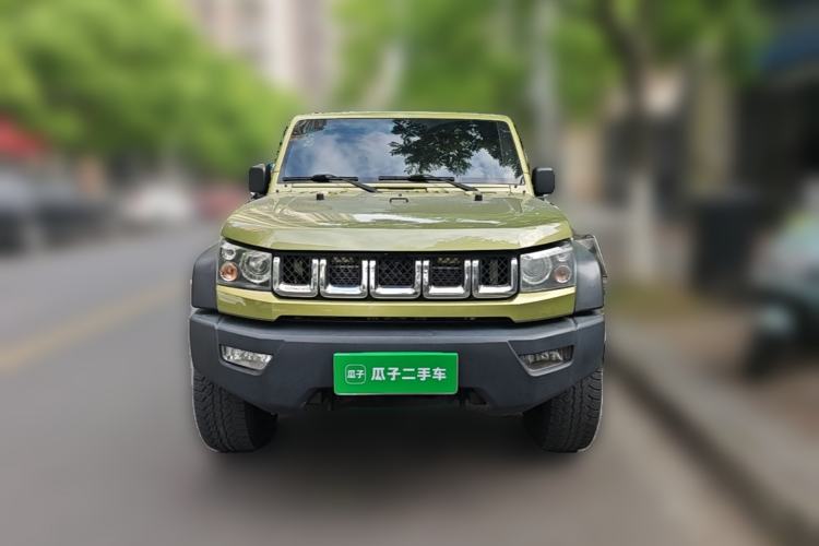 Used BAIC Off-Road BJ40 2016 40L 2.0T Manual All-Wheel Drive Prestige Edition Front