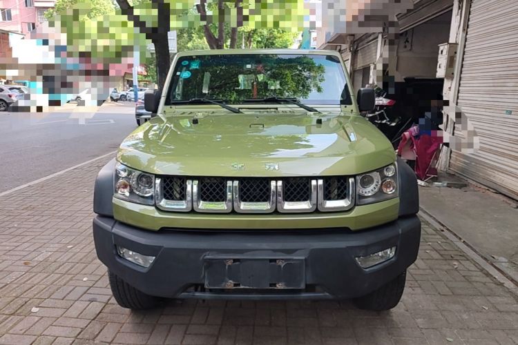 Used BAIC Off-Road BJ40 2016 40L 2.0T Manual All-Wheel Drive Prestige Edition Front