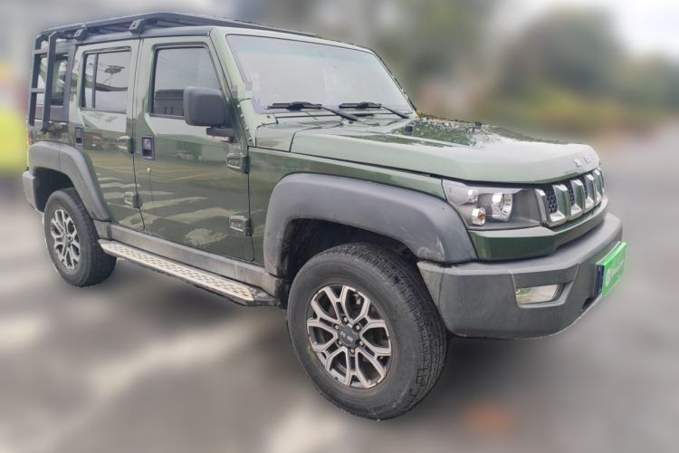 Used BAIC Off-Road BJ40 2016 40L 2.3T Automatic All-Wheel Drive Premium Edition Front Right 45 Deg