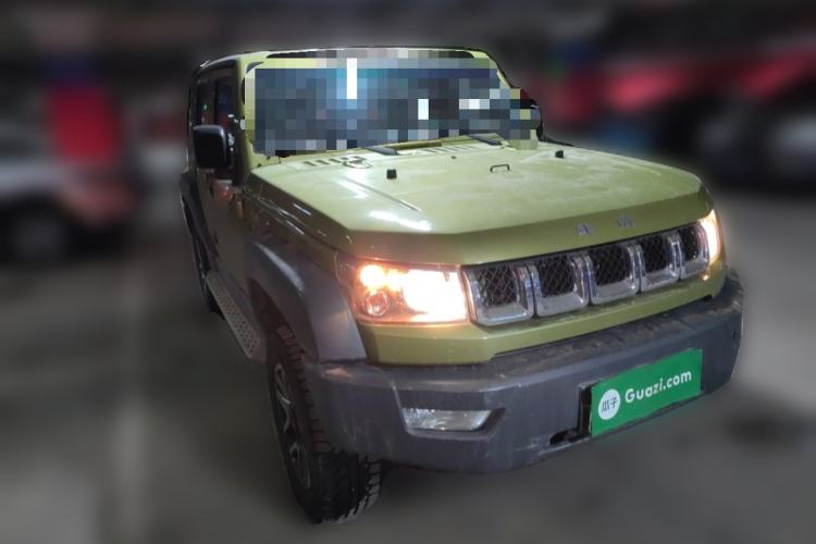 Used BAIC Off-Road BJ40 2016 40L 2.3T Automatic All-Wheel Drive Premium Edition Front Right 45 Deg