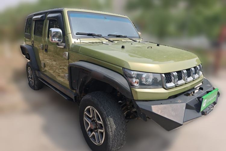 Used BAIC Off-Road BJ40 2016 40L 2.3T Automatic All-Wheel Drive Premium Edition Front Right 45 Deg