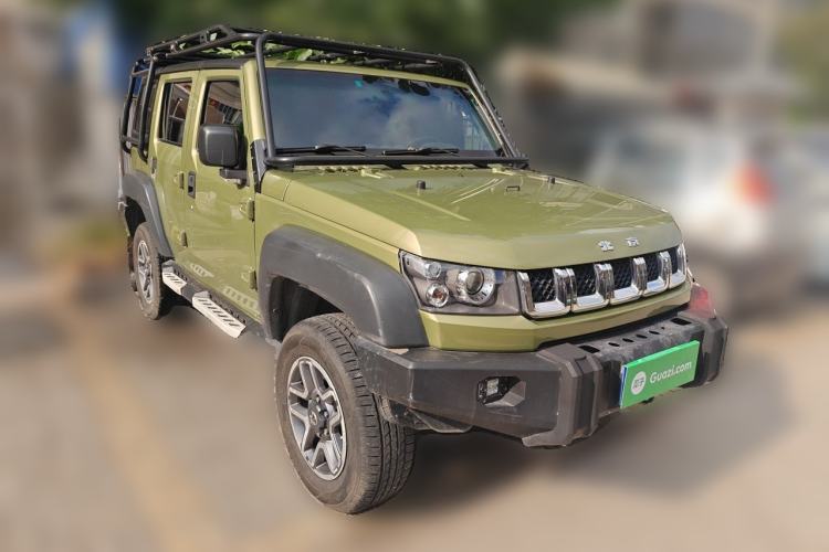Used BAIC Off-Road BJ40 2016 40L 2.3T Automatic All-Wheel Drive Premium Edition Front Right 45 Deg