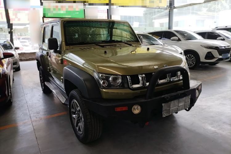 Used BAIC Off-Road BJ40 2016 40L 2.3T Automatic All-Wheel Drive Premium Edition Front Right 45 Deg
