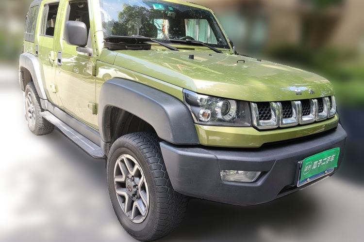 Used BAIC Off-Road BJ40 2016 40L 2.3T Automatic All-Wheel Drive Premium Edition Front Right 45 Deg