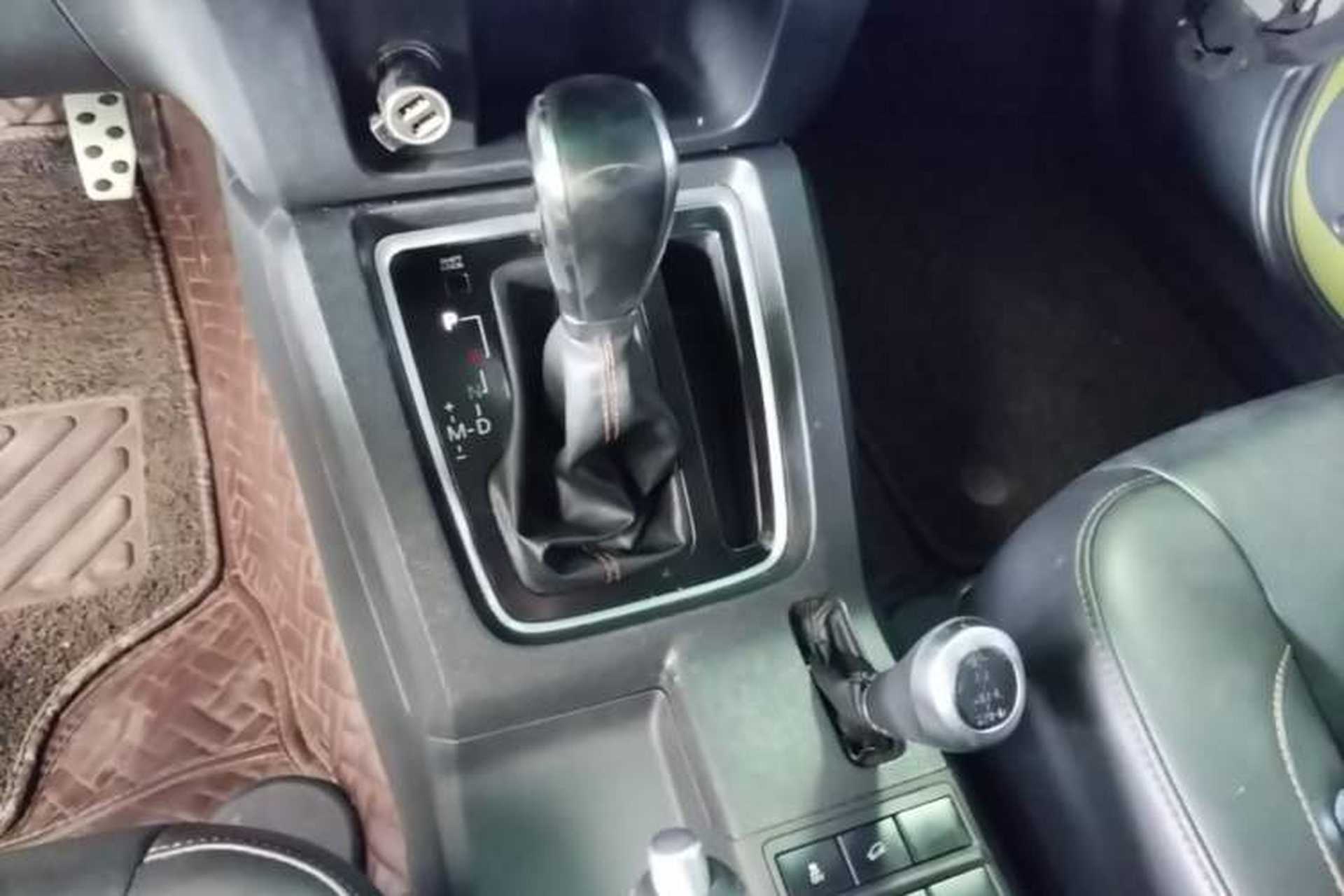 Used BAIC Off-Road BJ40 2016 40L 2.3T Automatic All-Wheel Drive Premium Edition Gear Lever