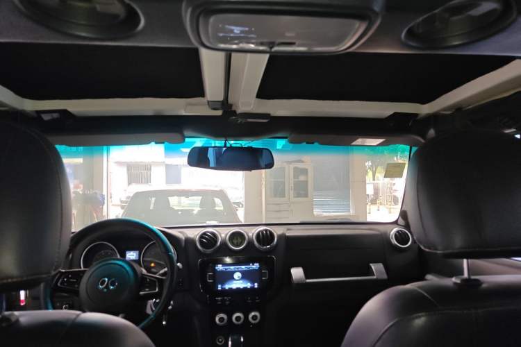 Used BAIC Off-Road BJ40 2016 40L 2.3T Automatic All-Wheel Drive Premium Edition Headliner