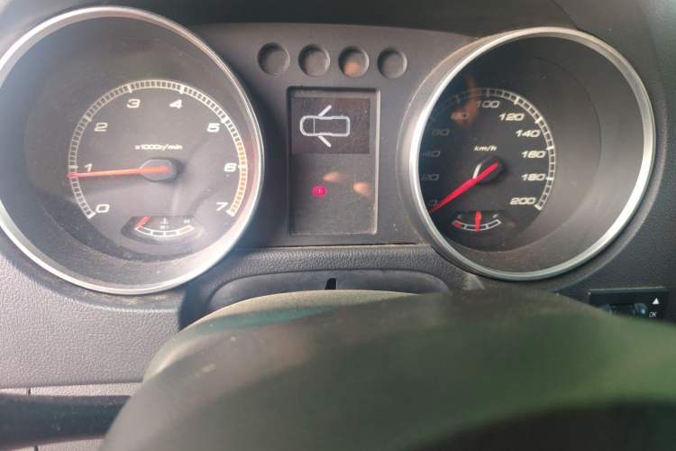 Used BAIC Off-Road BJ40 2016 40L 2.0T Manual All-Wheel Drive Prestige Edition Instrument Cluster