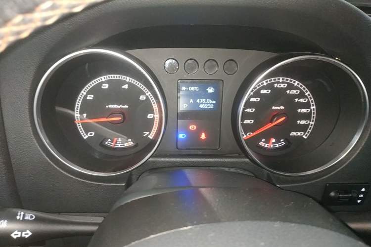 Used BAIC Off-Road BJ40 2016 40L 2.3T Automatic All-Wheel Drive Premium Edition Instrument Cluster