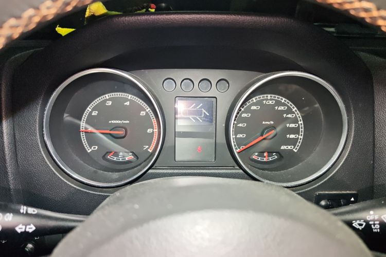 Used BAIC Off-Road BJ40 2016 40L 2.0T Manual All-Wheel Drive Prestige Edition Instrument Cluster