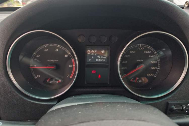 Used BAIC Off-Road BJ40 2016 40L 2.3T Automatic All-Wheel Drive Premium Edition Instrument Cluster