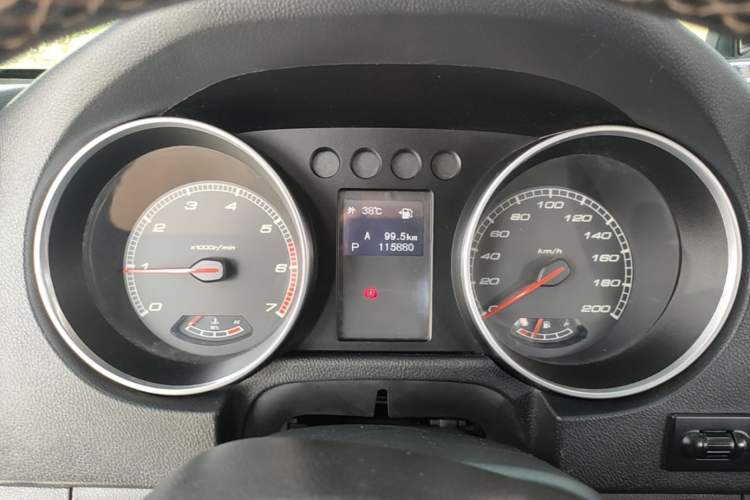 Used BAIC Off-Road BJ40 2016 40L 2.3T Automatic All-Wheel Drive Premium Edition Instrument Cluster