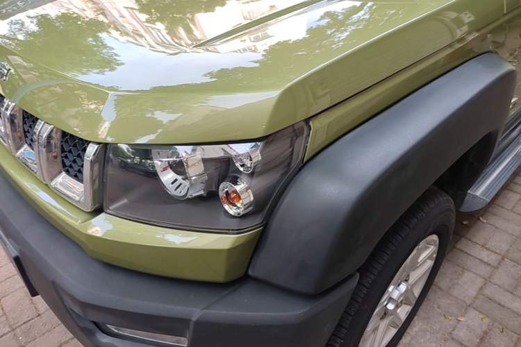 Used BAIC Off-Road BJ40 2016 40L 2.0T Manual All-Wheel Drive Prestige Edition Left Front Headlight