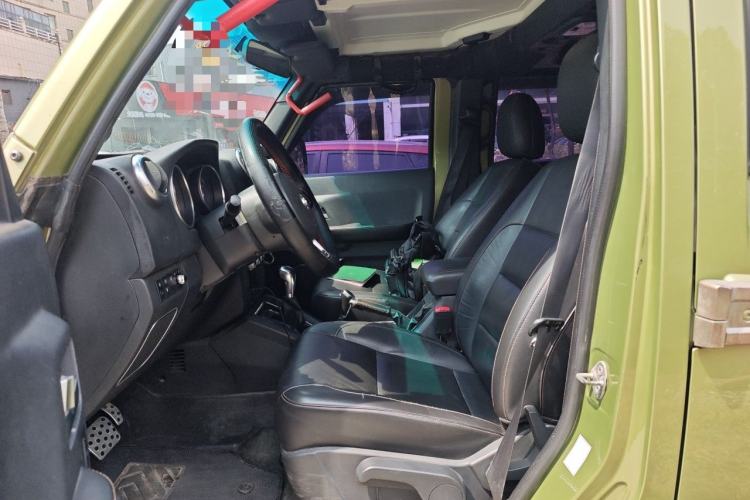 Used BAIC Off-Road BJ40 2016 40L 2.3T Automatic All-Wheel Drive Premium Edition Left Front Seat