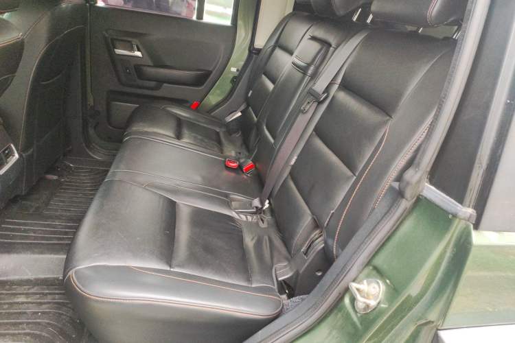 Used BAIC Off-Road BJ40 2016 40L 2.3T Automatic All-Wheel Drive Premium Edition Left Rear Seat