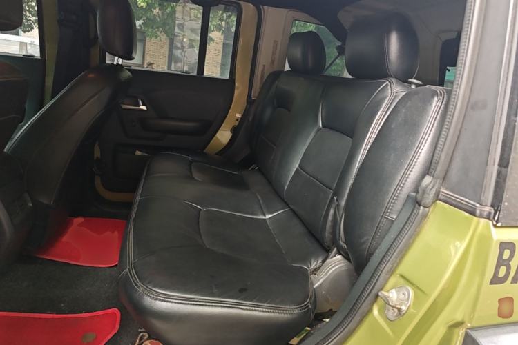 Used BAIC Off-Road BJ40 2016 40L 2.0T Manual All-Wheel Drive Prestige Edition Left Rear Seat