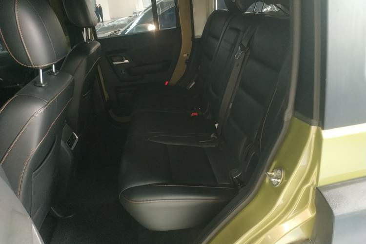 Used BAIC Off-Road BJ40 2016 40L 2.3T Automatic All-Wheel Drive Premium Edition Left Rear Seat
