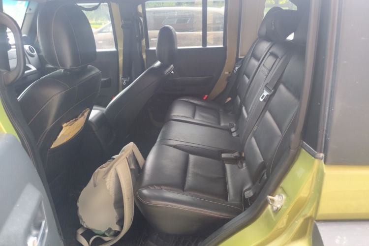 Used BAIC Off-Road BJ40 2016 40L 2.0T Manual All-Wheel Drive Prestige Edition Left Rear Seat