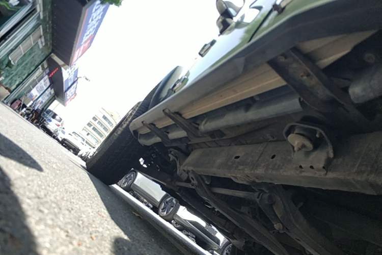 Used BAIC Off-Road BJ40 2016 40L 2.3T Automatic Two-Wheel Drive Prestige Edition Left Side Sill
