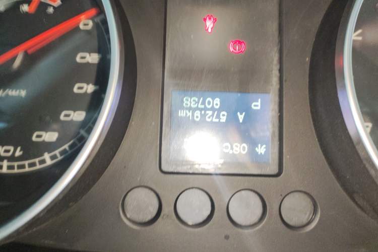 Used BAIC Off-Road BJ40 2016 40L 2.3T Automatic All-Wheel Drive Premium Edition Odometer Close Up