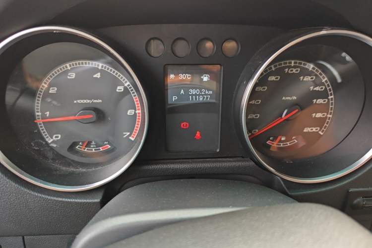 Used BAIC Off-Road BJ40 2016 40L 2.3T Automatic All-Wheel Drive Premium Edition Odometer Close Up