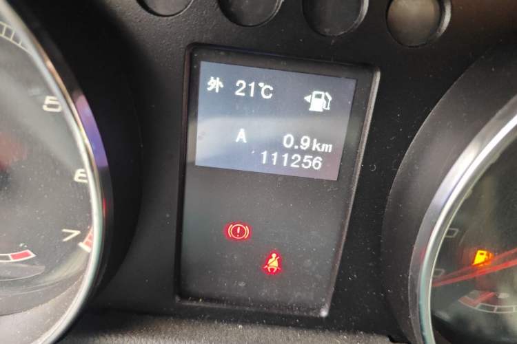Used BAIC Off-Road BJ40 2016 40L 2.3T Manual All-Wheel Drive Prestige Edition Odometer Close Up