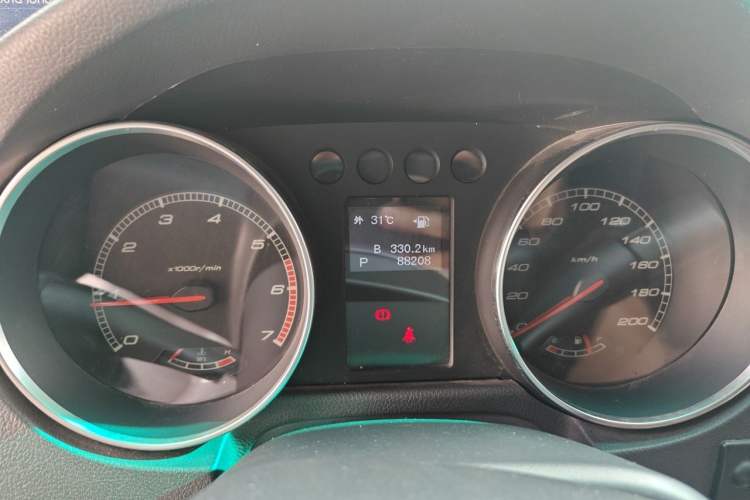 Used BAIC Off-Road BJ40 2016 40L 2.3T Automatic All-Wheel Drive Premium Edition Odometer Close Up
