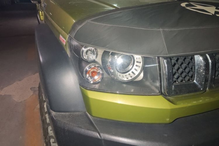 Used BAIC Off-Road BJ40 2016 40L 2.0T Manual All-Wheel Drive Prestige Edition Right Front Headlight