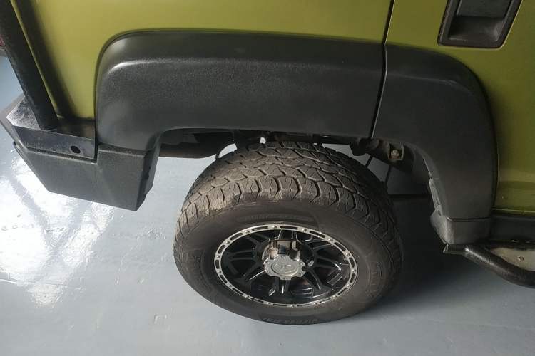 Used BAIC Off-Road BJ40 2016 40L 2.3T Automatic All-Wheel Drive Premium Edition Right Rear Wheel Hub