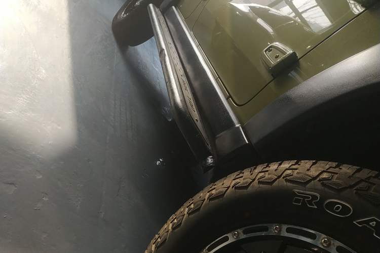 Used BAIC Off-Road BJ40 2016 40L 2.3T Automatic All-Wheel Drive Premium Edition Right Side Sill