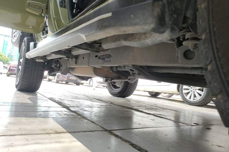 Used BAIC Off-Road BJ40 2016 40L 2.3T Automatic All-Wheel Drive Premium Edition Right Side Sill