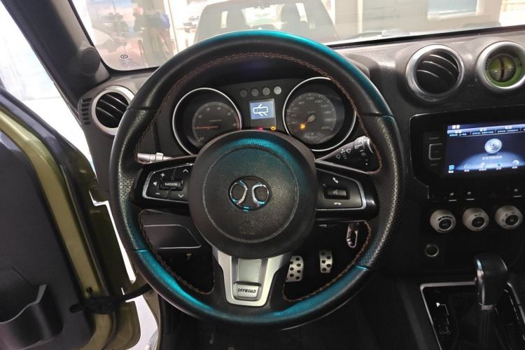 Used BAIC Off-Road BJ40 2016 40L 2.3T Automatic All-Wheel Drive Premium Edition Steering Wheel
