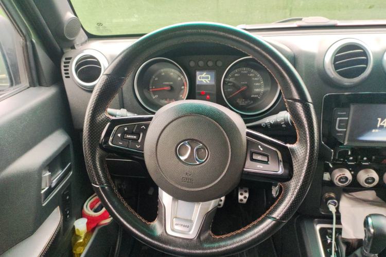 Used BAIC Off-Road BJ40 2016 40L 2.3T Automatic All-Wheel Drive Premium Edition Steering Wheel