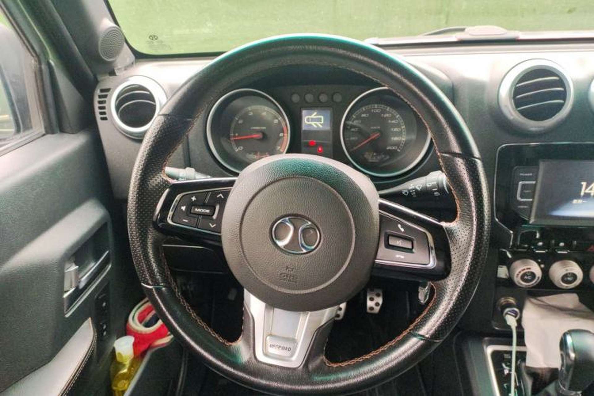 Used BAIC Off-Road BJ40 2016 40L 2.3T Automatic All-Wheel Drive Premium Edition Steering Wheel