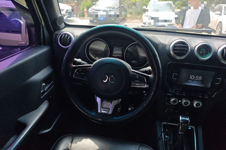 Used BAIC Off-Road BJ40 2016 40L 2.3T Automatic All-Wheel Drive Premium Edition Steering Wheel